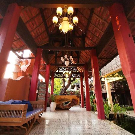 Donpin8-Timeless House Chiang Mai Hotel Bagian luar foto