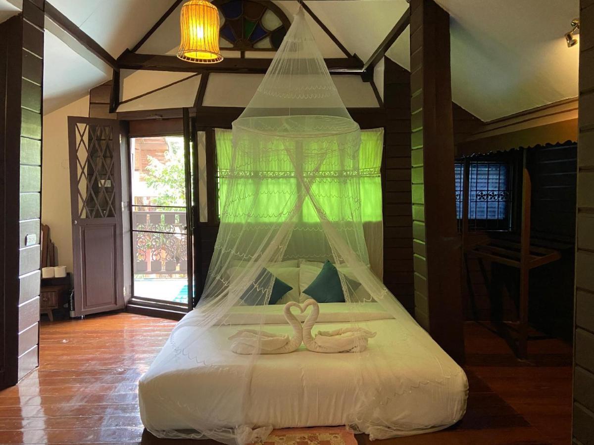 Donpin8-Timeless House Chiang Mai Hotel Bagian luar foto